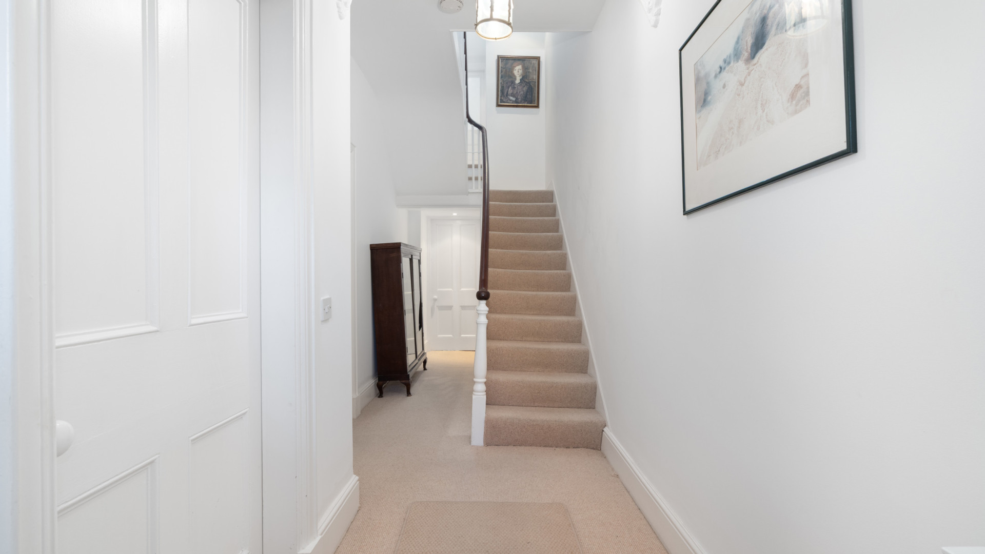 1 Cambridge Terrace, Douglas, IM1 3LL. — Photo 5 of 38