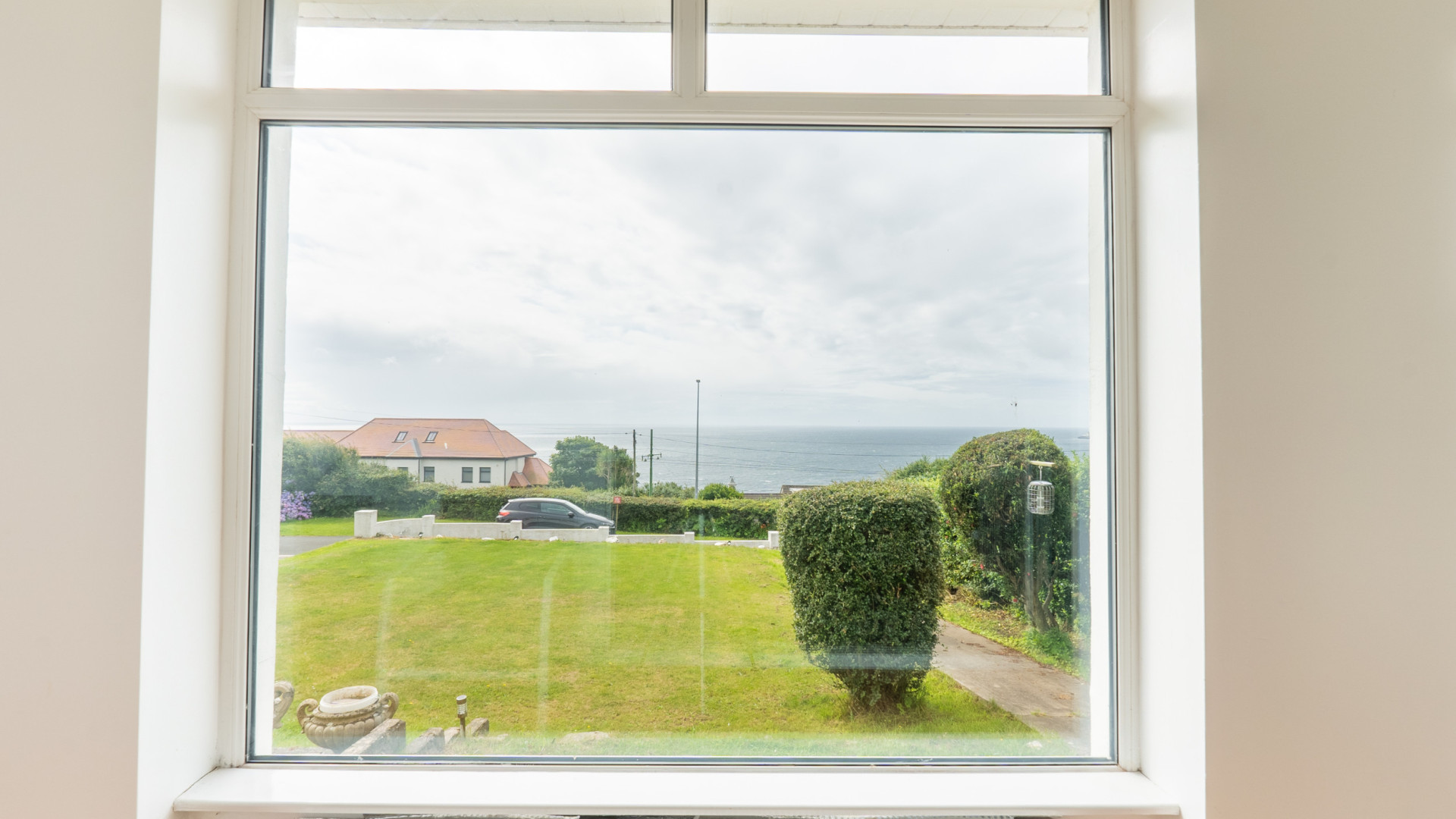 The Dolphins, 131 King Edward Road, Onchan, IM3 2AX. — Photo 5 of 24