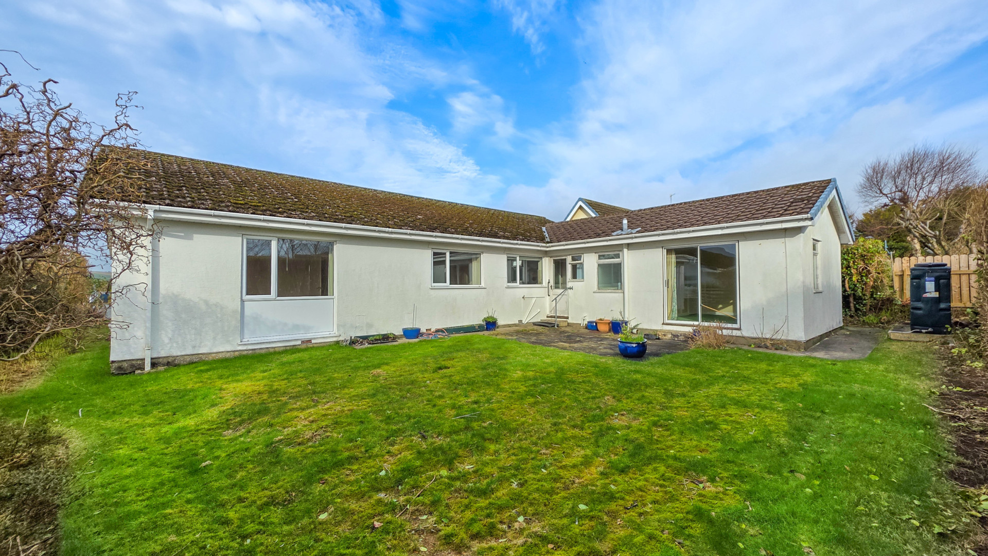 64 Ballagarey Road, Glen Vine, IM4 4EF. — Photo 2 of 27