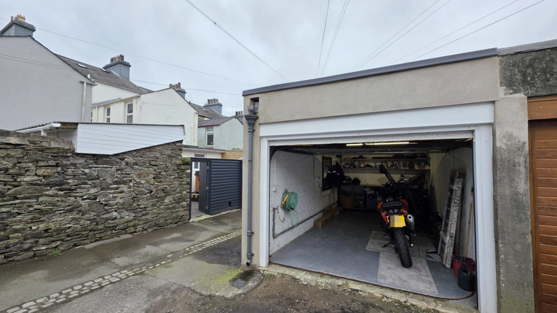 4 Thorny Road + Single Garage, Douglas, IM2 5ED. — Photo 2 of 31