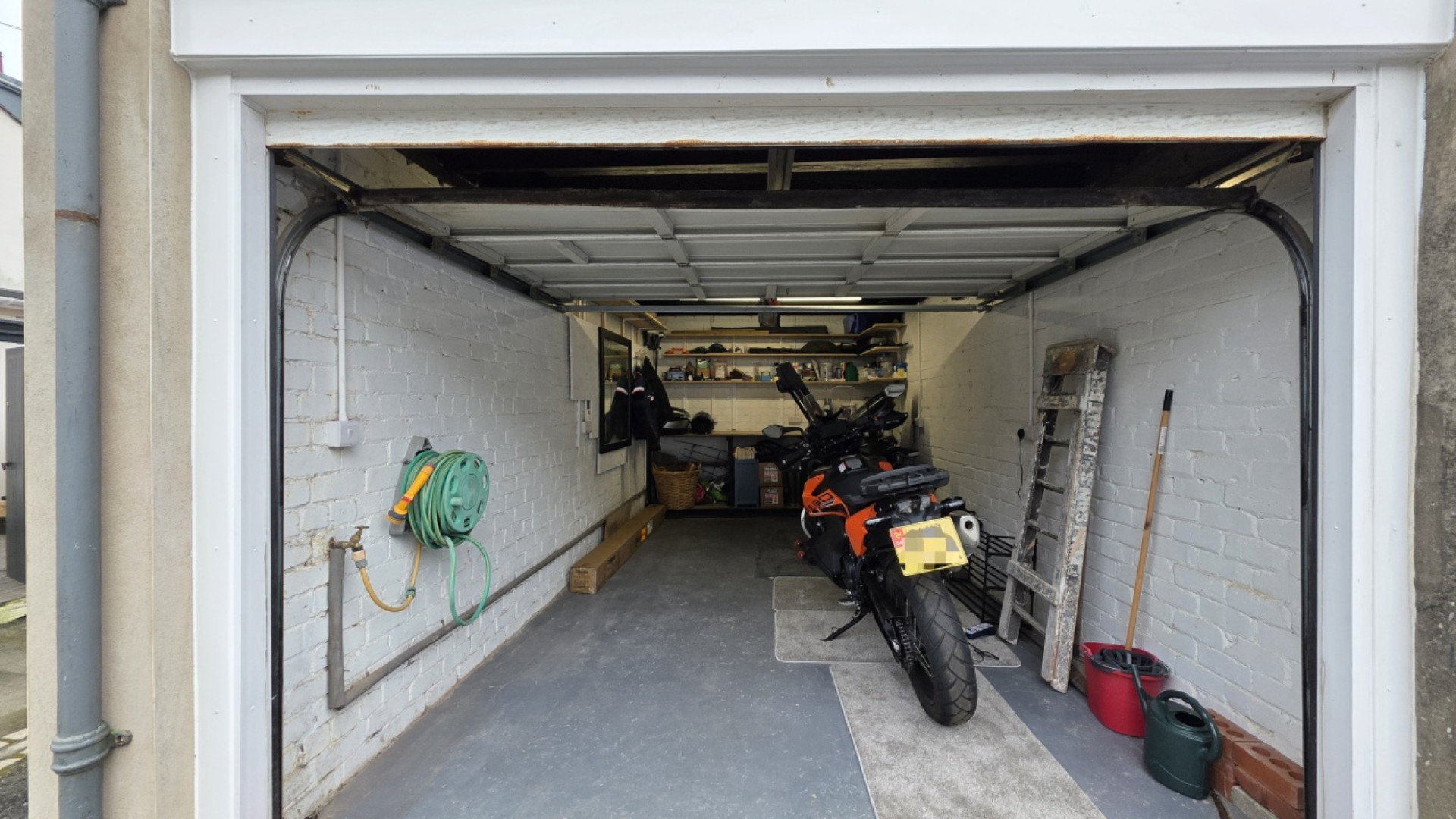 4 Thorny Road + Single Garage, Douglas, IM2 5ED. — Photo 4 of 31