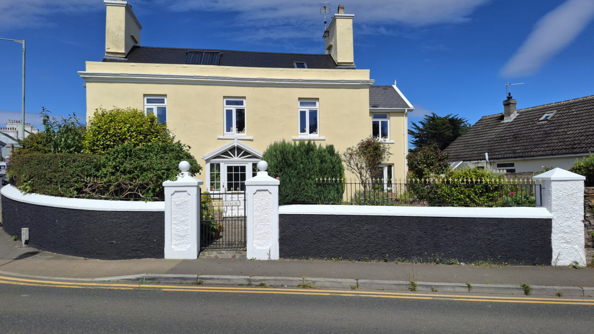 16 Bowring Road, Ramsey, IM8 3EJ. — Photo 2 of 31