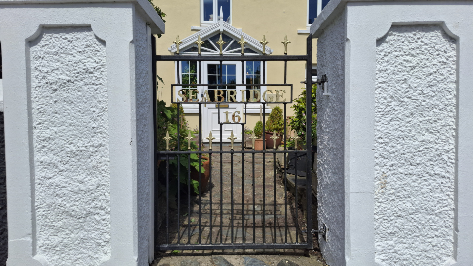 16 Bowring Road, Ramsey, IM8 3EJ. — Photo 3 of 31