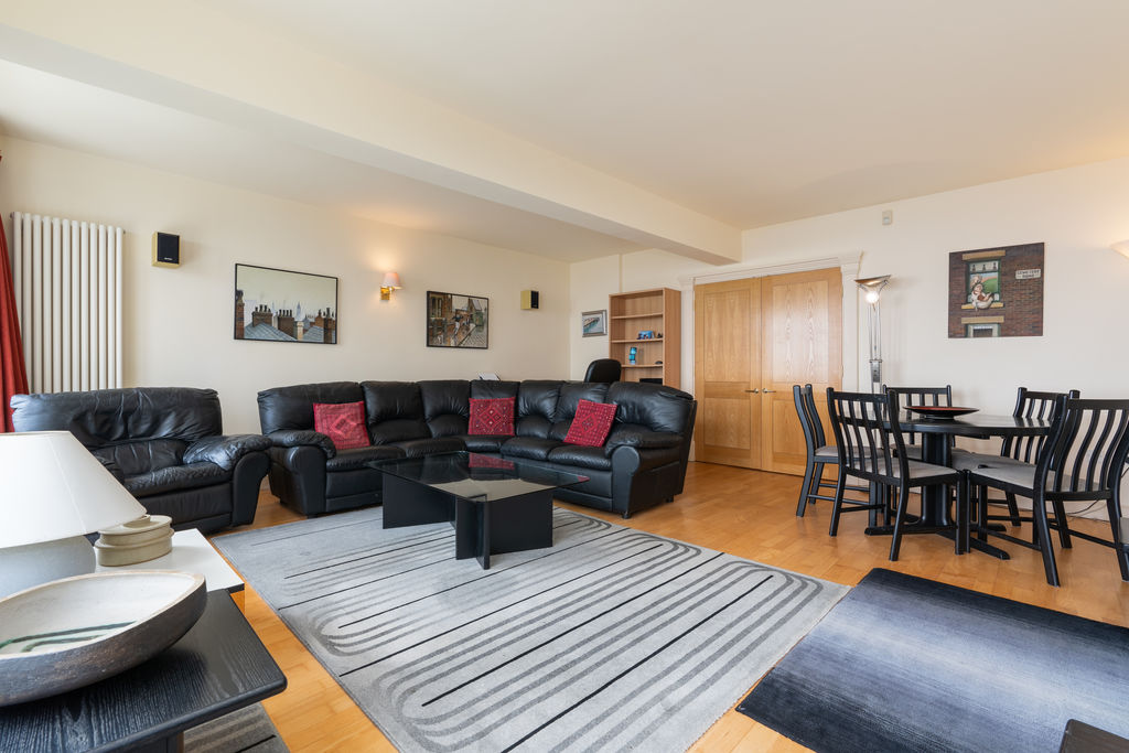 4 The Point Apartments, Port St Mary IM9 5EG. — Photo 4 of 32