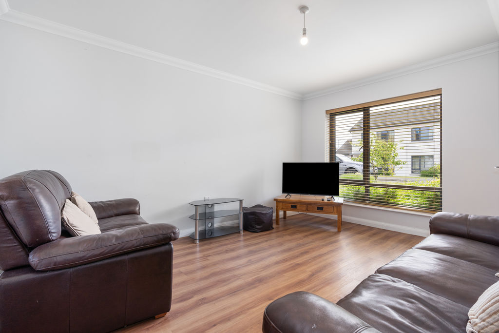 16 South Barrule Avenue, Ballakilley, Port Erin IM9 6DT. — Photo 5 of 21