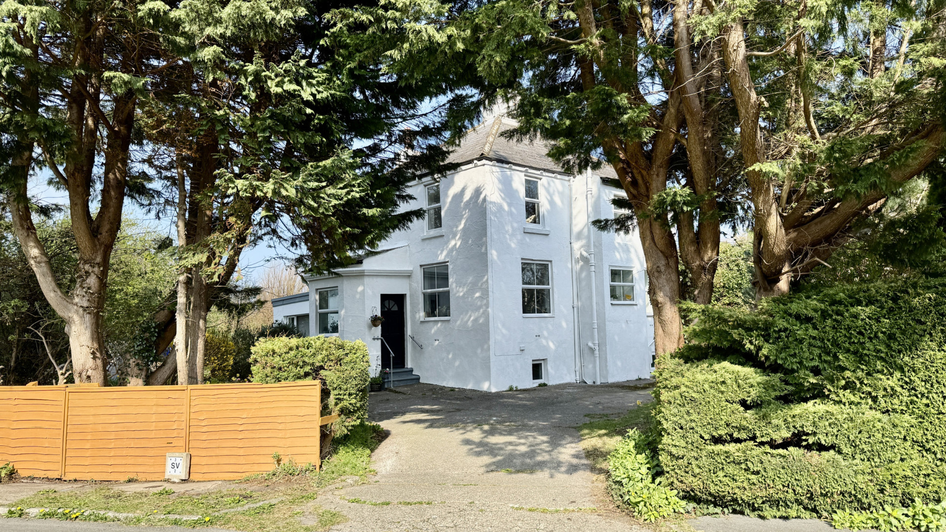 Ridgeway House, Gladstone Avenue, Ramsey, IM8 2LB. — Photo 1 of 22