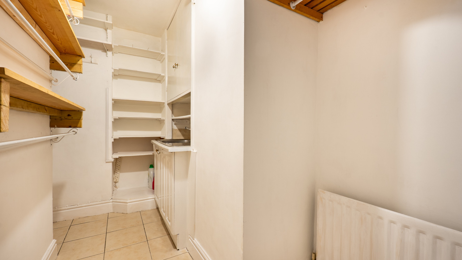 28 Allan Street, Douglas, IM1 3DH. — Photo 5 of 17
