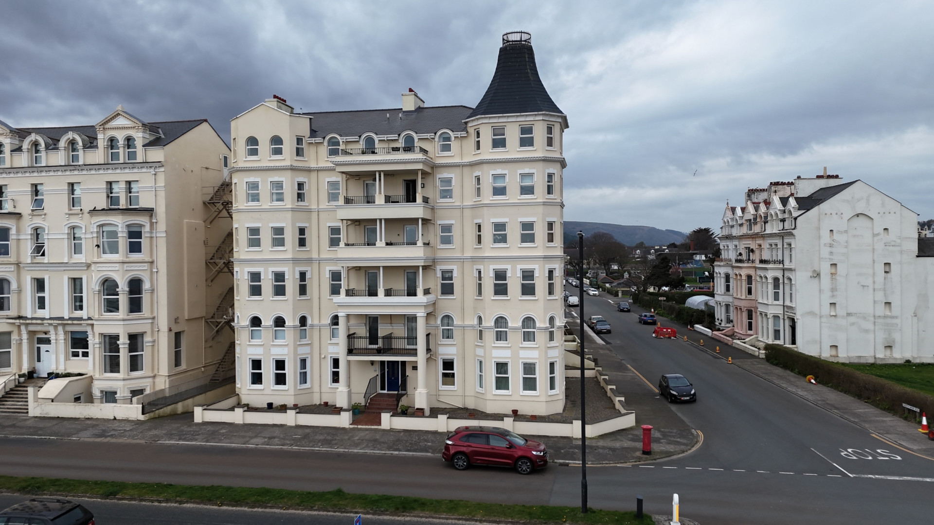 Apt 7 The Waterfront, Mooragh Promenade, Ramsey, IM8 3AW. — Photo 1 of 12