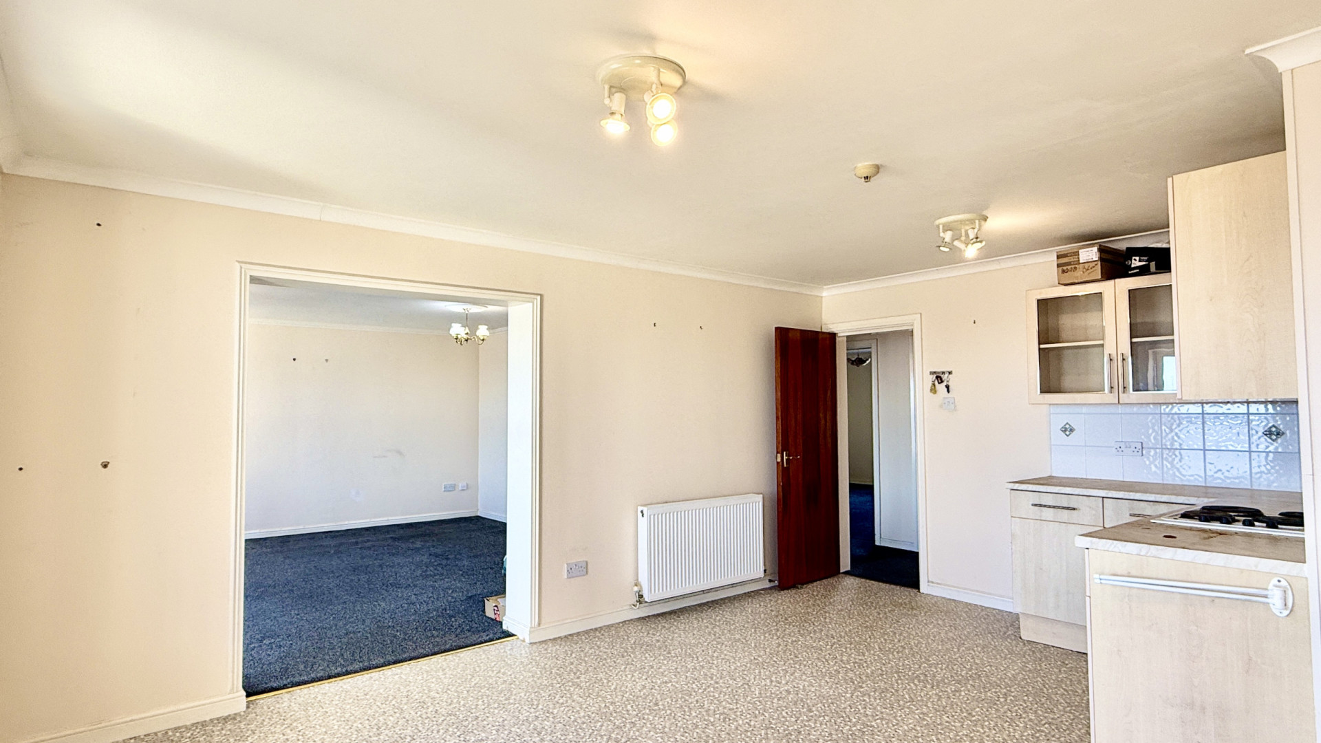 5, The Waterfront, Mooragh Promenade, Ramsey, IM8 3AW. — Photo 5 of 17