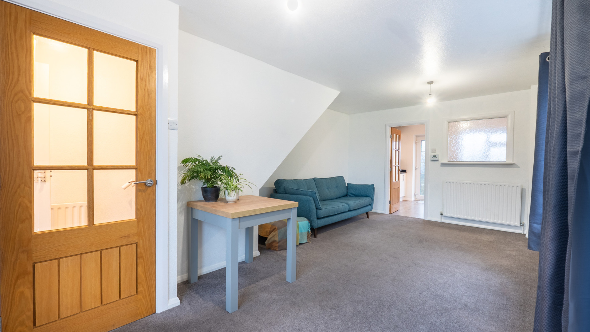 31 Oakhill Close, Douglas, IM2 6HU. — Photo 3 of 16