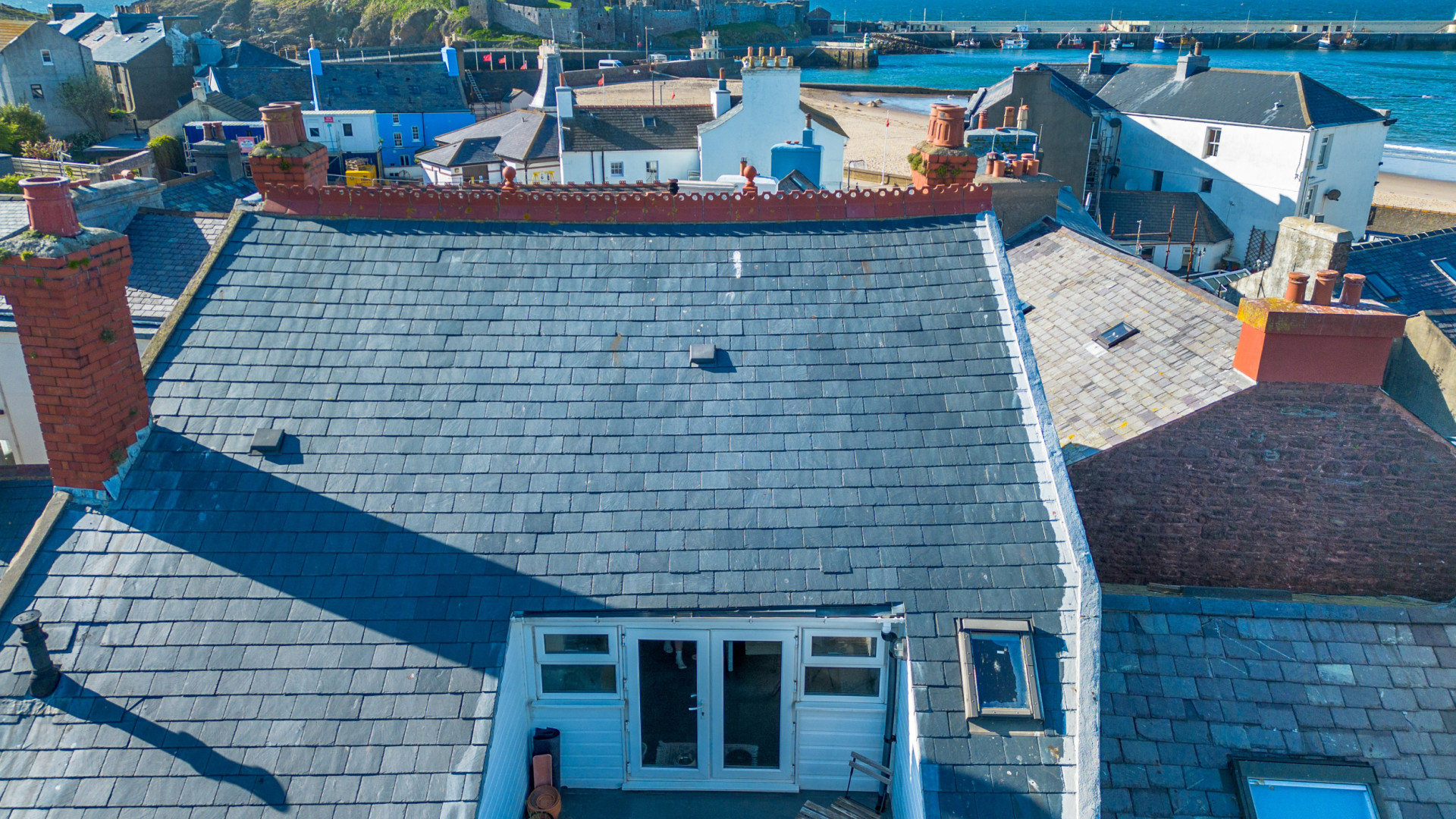 Apt. 2 Charles Street Close, Peel, IM5 1DT. — Photo 1 of 18