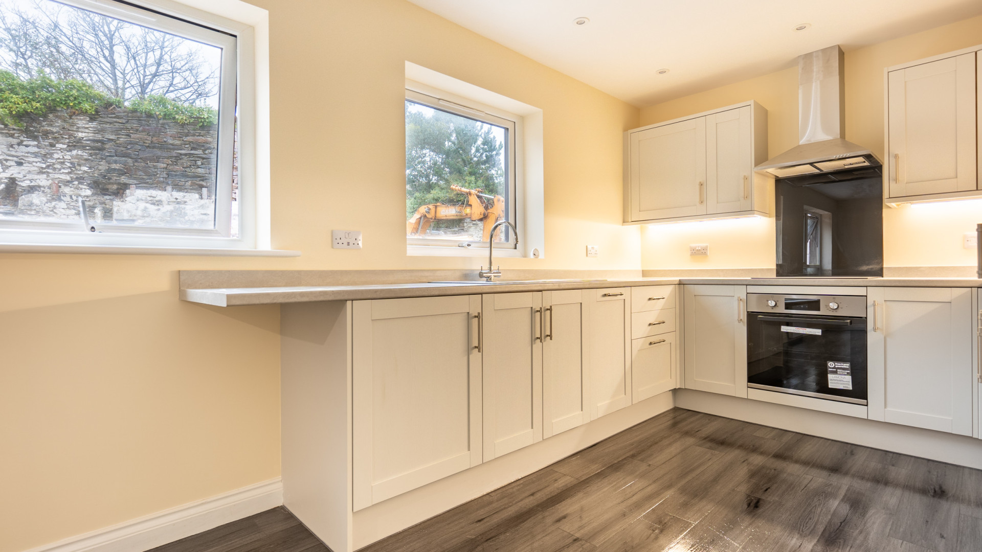 7 Forest View Apartments, Bowring Road, Ramsey, IM8 2LH. — Photo 2 of 10