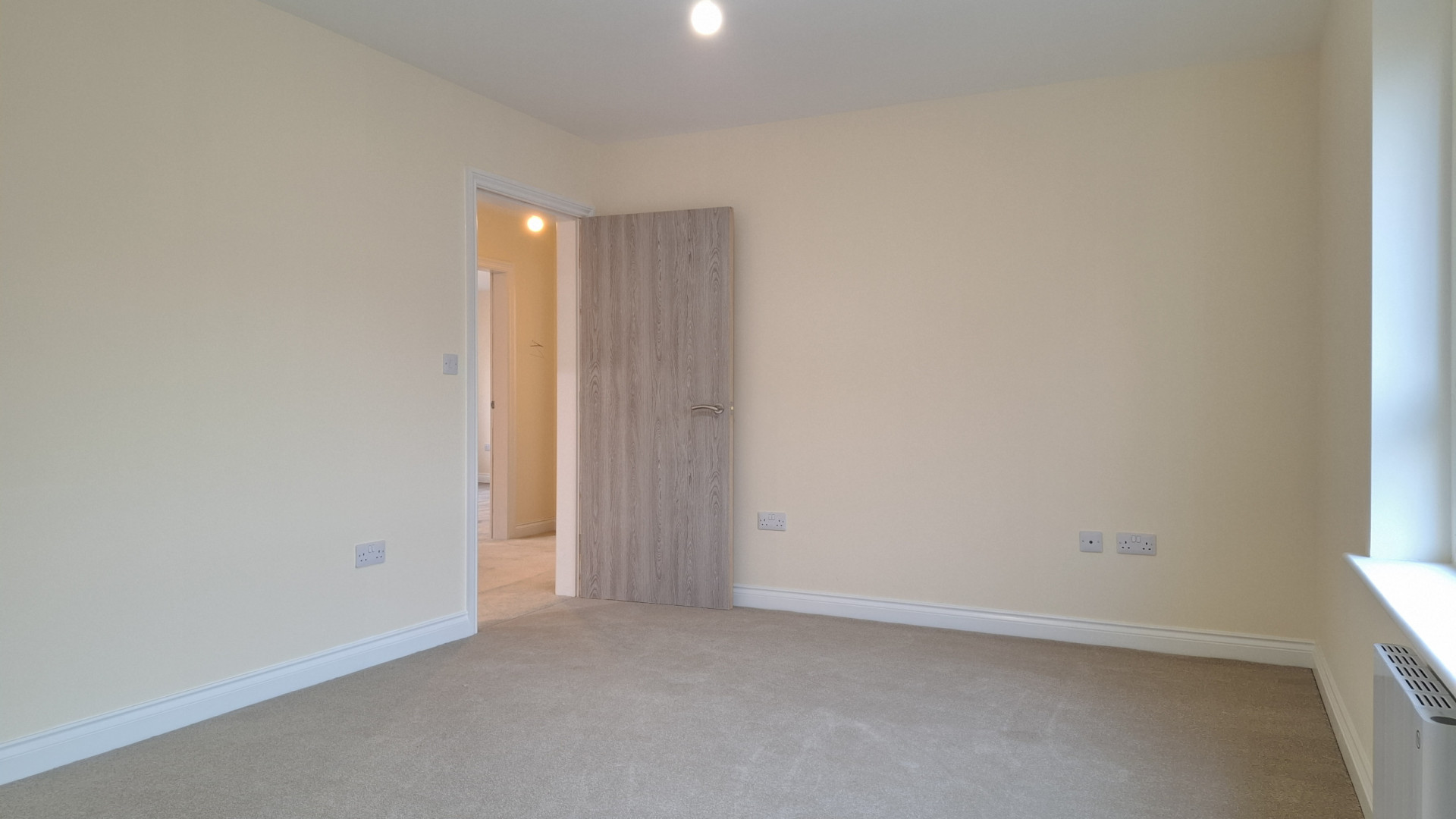 7 Forest View Apartments, Bowring Road, Ramsey, IM8 2LH. — Photo 5 of 10