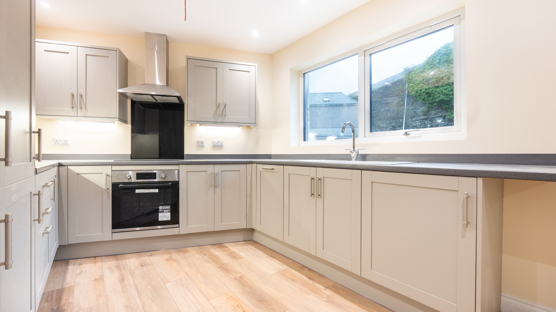 8 Forest View Apartments, Bowring Road, Ramsey, IM8 1DA. — Photo 2 of 10