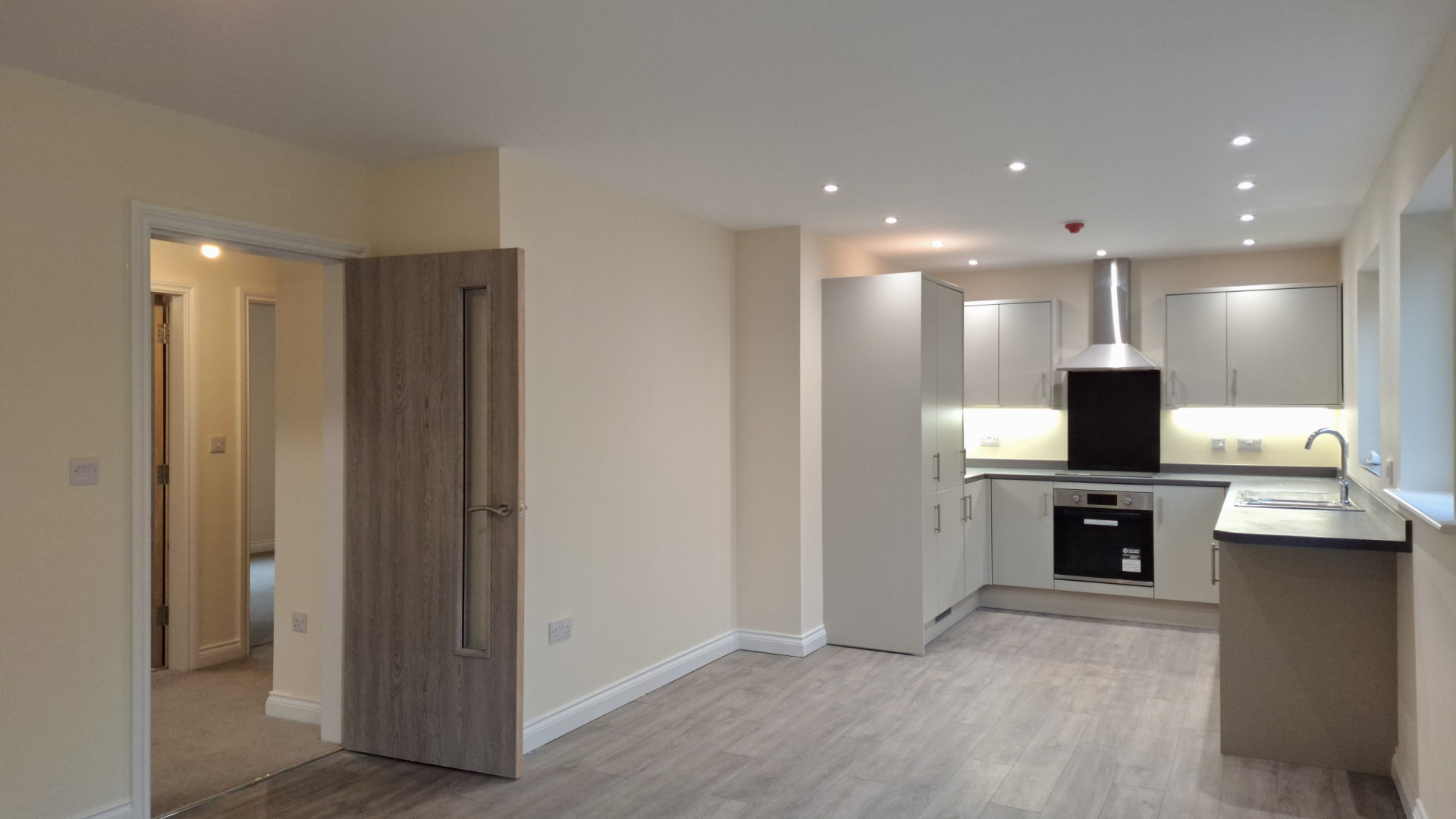 1 Forest View Apartments, Bowring Road, Ramsey, IM8 1DA. — Photo 4 of 13