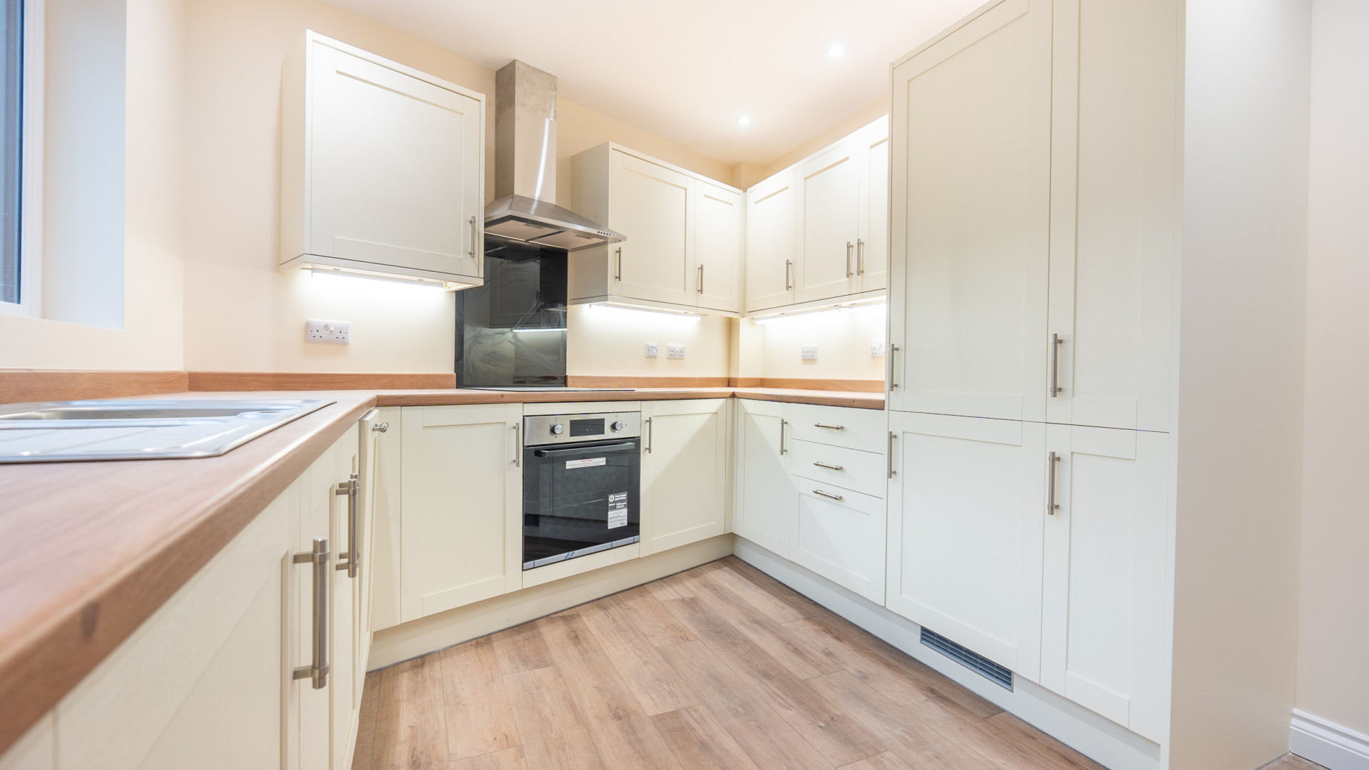 2 Bedroom Apartments, Forest View, Bowring Road, Ramsey, IM8 2LH. — Photo 2 of 19