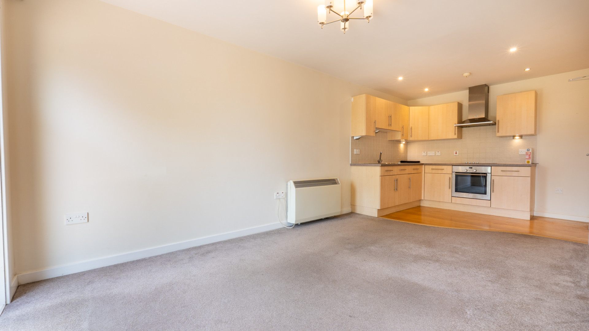 Apt. 2 Harris View Apartments, Mona Terrace, Douglas, IM1 3NA. — Photo 4 of 12
