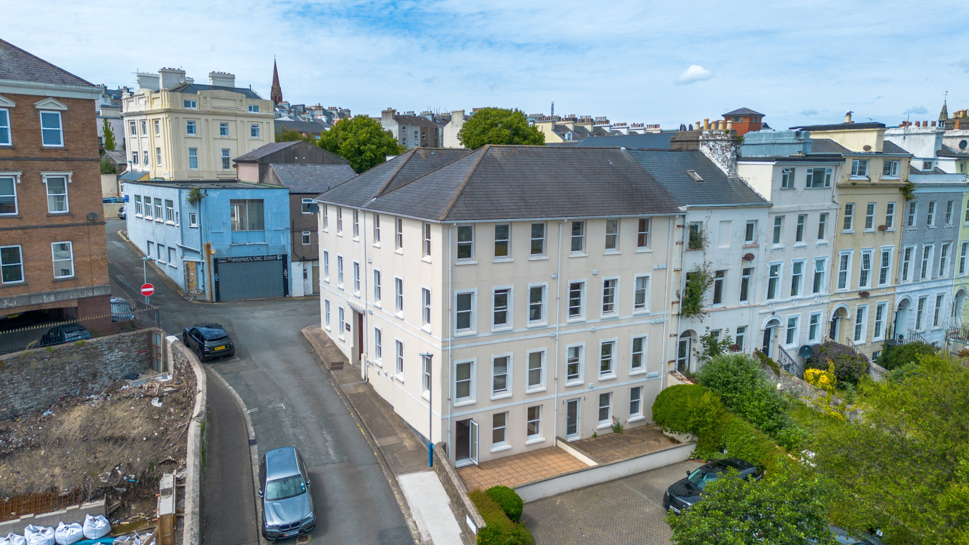 Apt. 10 Harris View Apartments, Mona Terrace, Douglas, IM1 3NA. — Photo 1 of 11