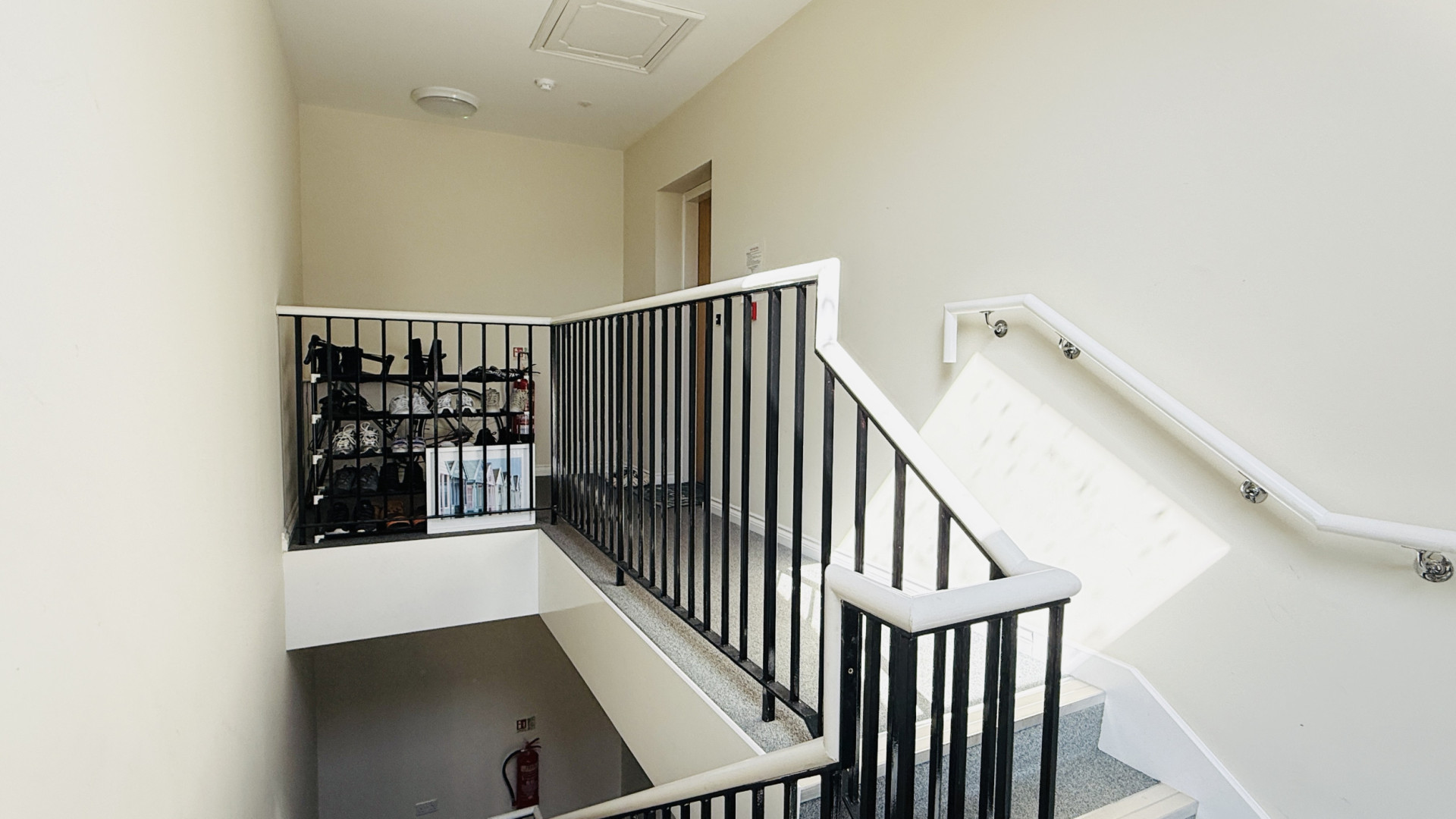 3 Auldyn Court, Ramsey, IM8 2TP. — Photo 3 of 11