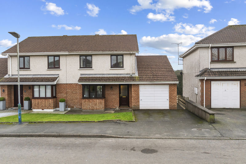 31 Meadow Crescent, Douglas IM2 1NS. — Photo 1 of 16