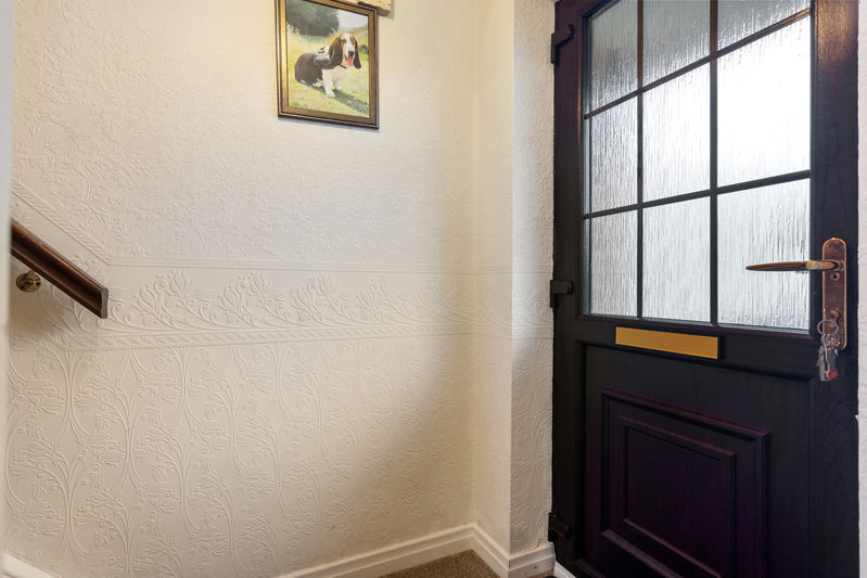 31 Meadow Crescent, Douglas IM2 1NS. — Photo 2 of 16