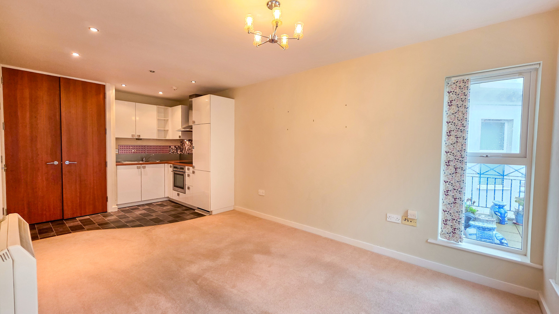 Apt. 4 Empress Apartments, Central Promenade, Douglas, IM2 4EE. — Photo 4 of 15