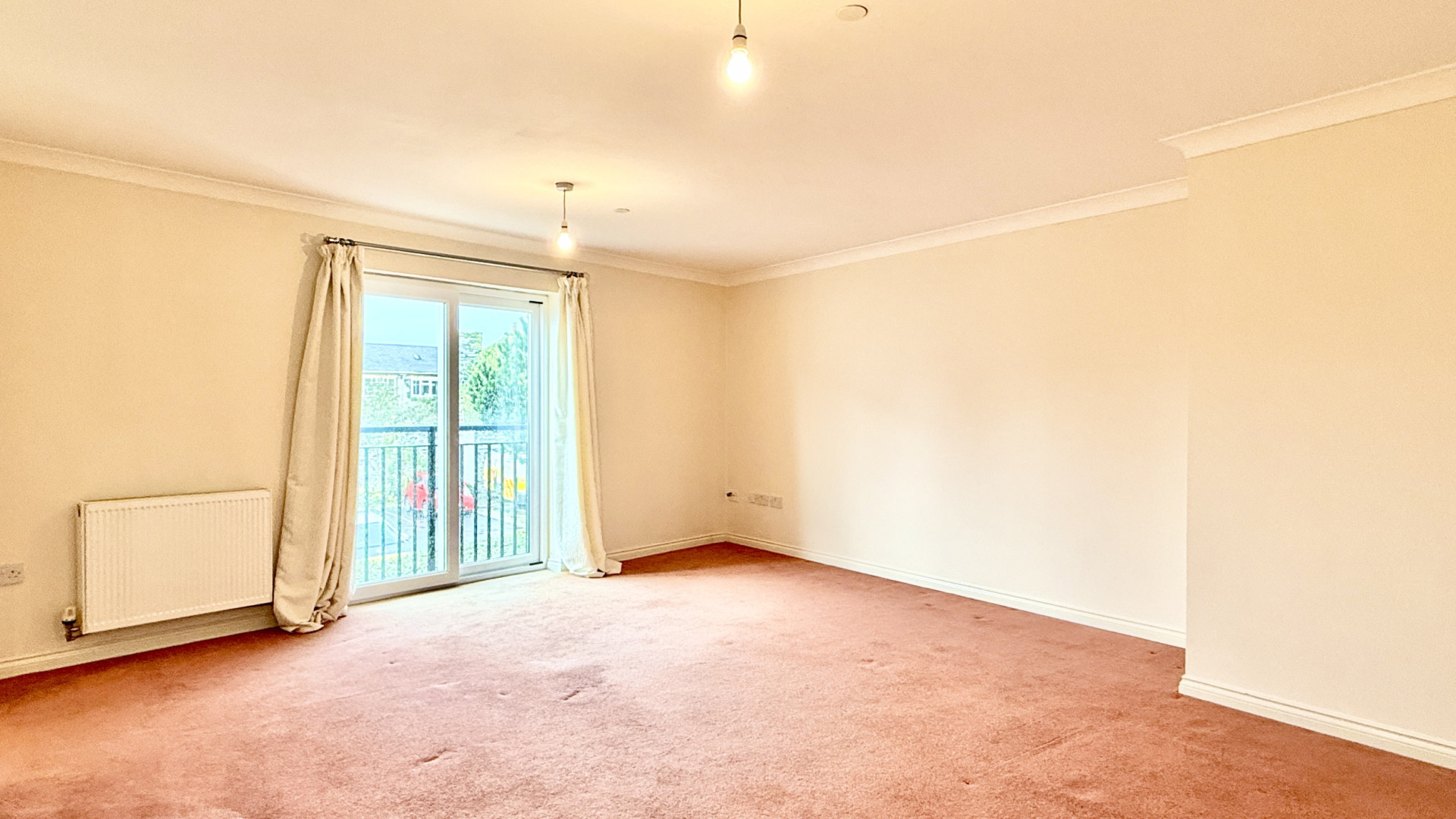 Apt. 4 Quay House Apartments, West Quay, Ramsey, IM8 1DD. — Photo 3 of 11