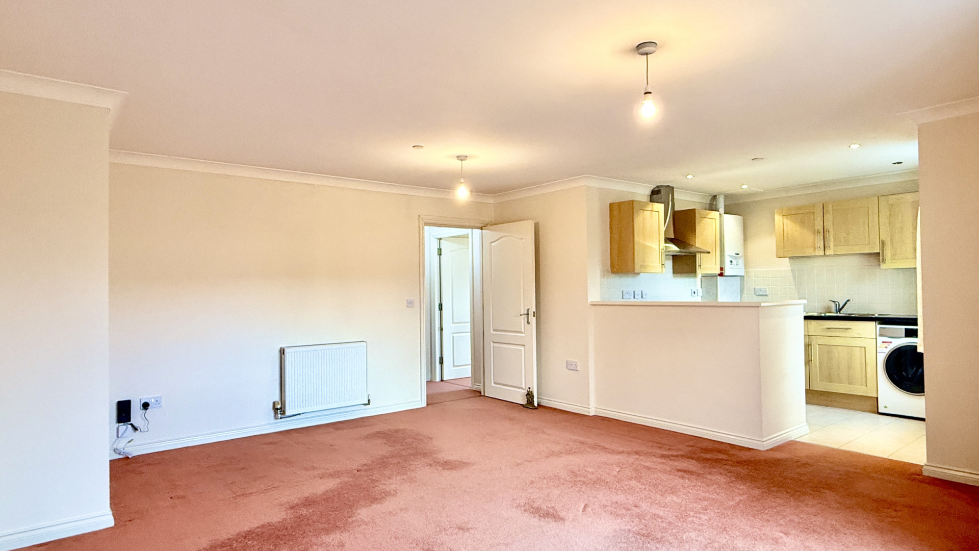 Apt. 4 Quay House Apartments, West Quay, Ramsey, IM8 1DD. — Photo 4 of 11