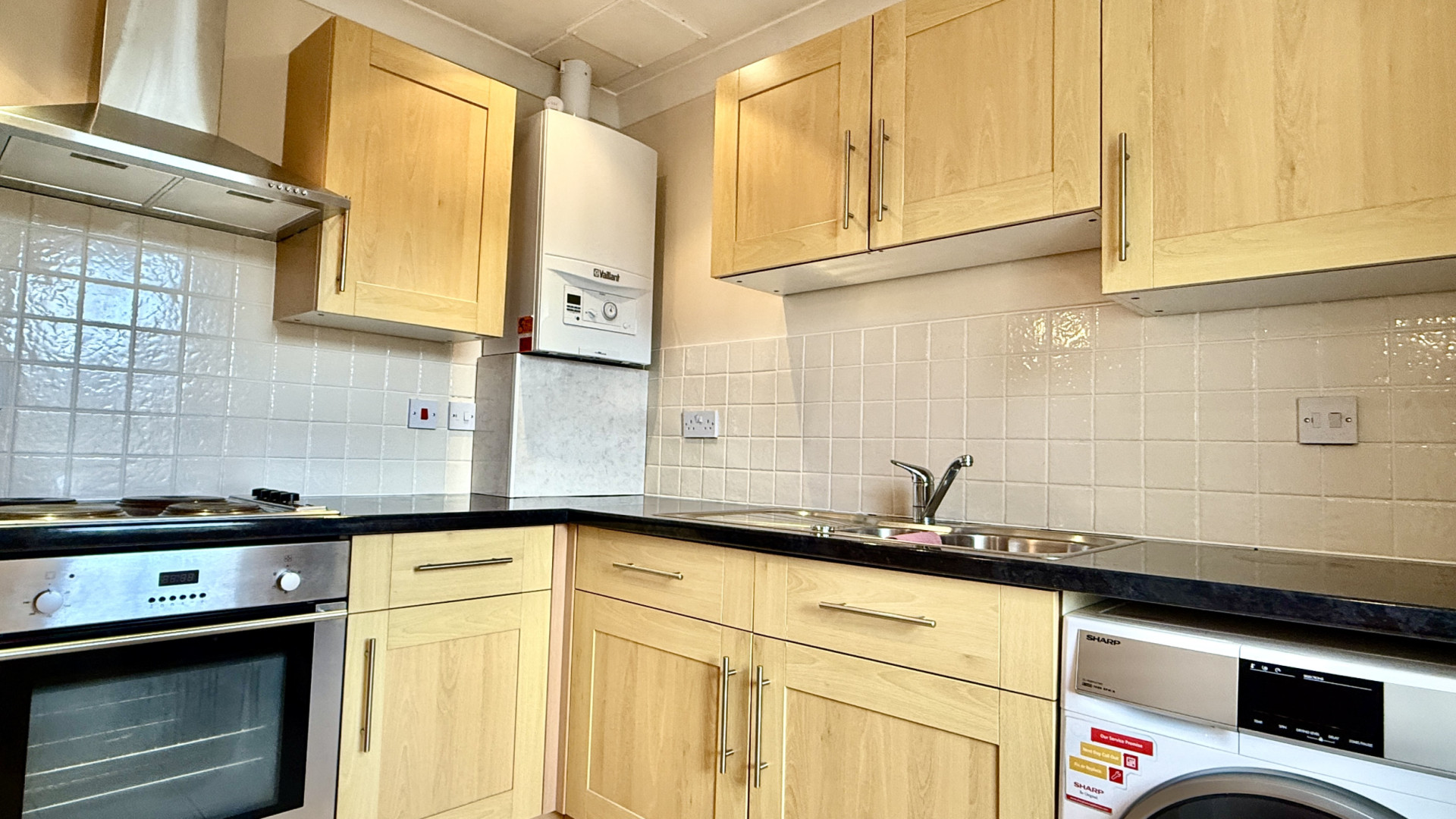 Apt. 4 Quay House Apartments, West Quay, Ramsey, IM8 1DD. — Photo 5 of 11