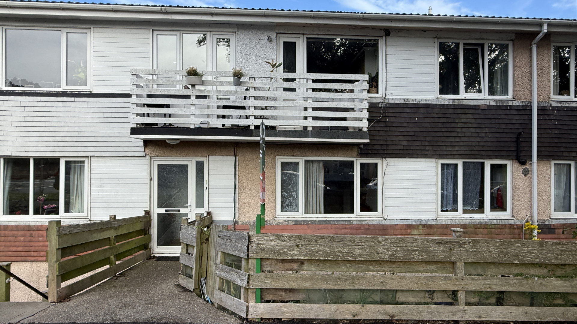 3 Carlton Grove, Ramsey, IM8 2JA. — Photo 1 of 11