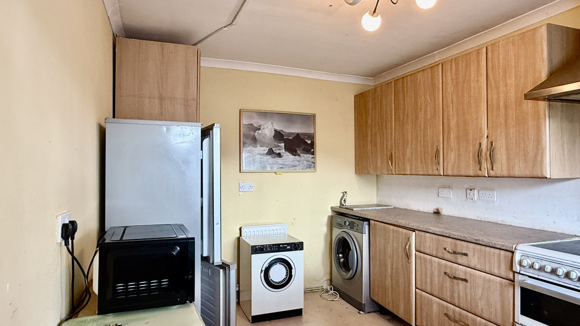 3 Carlton Grove, Ramsey, IM8 2JA. — Photo 5 of 11