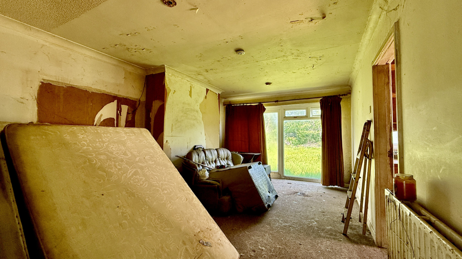 8 Claughbane Avenue, Ramsey, IM8 2BE. — Photo 2 of 9