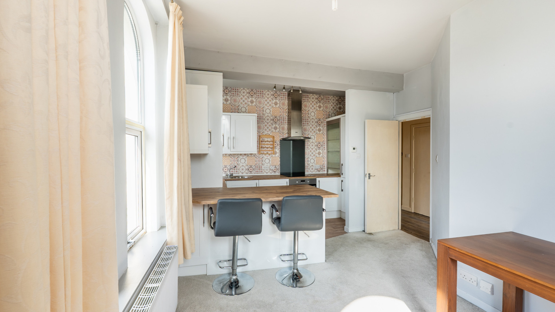 Apt. 6 Claymore Apartments, 16 Stanley View, Douglas, IM2 3JA. — Photo 4 of 10