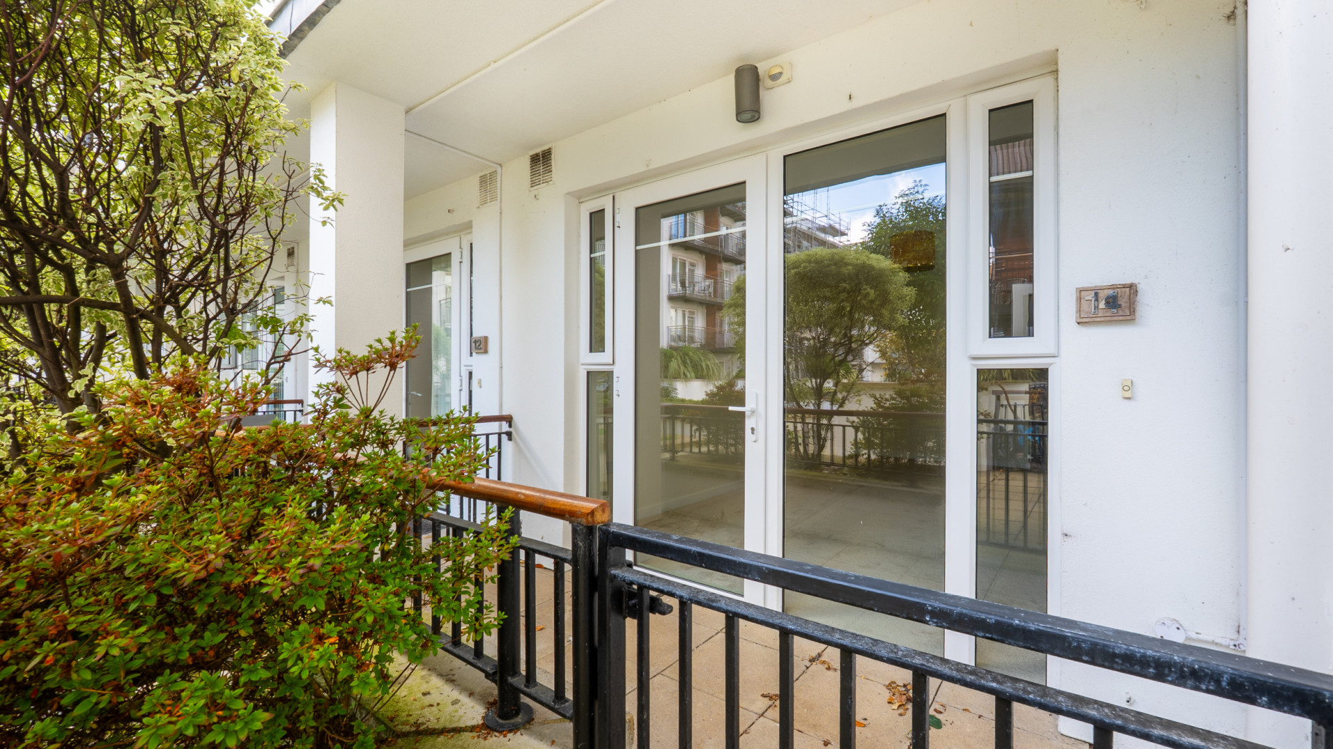 Apt. 14 Spectrum Apartments, Central Promenade, Douglas, IM2 4LL. — Photo 1 of 13