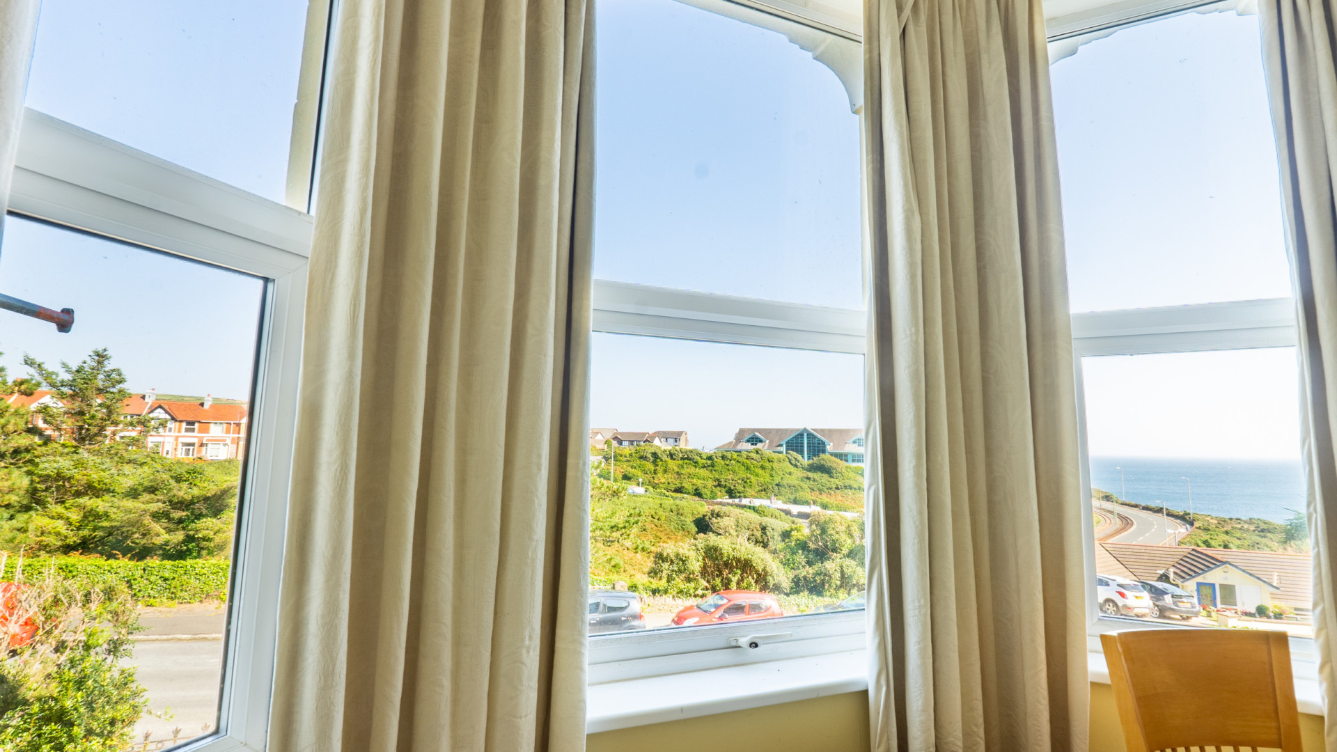 Apt. 2, 19 Royal Avenue West, Onchan, IM3 1HB. — Photo 3 of 10