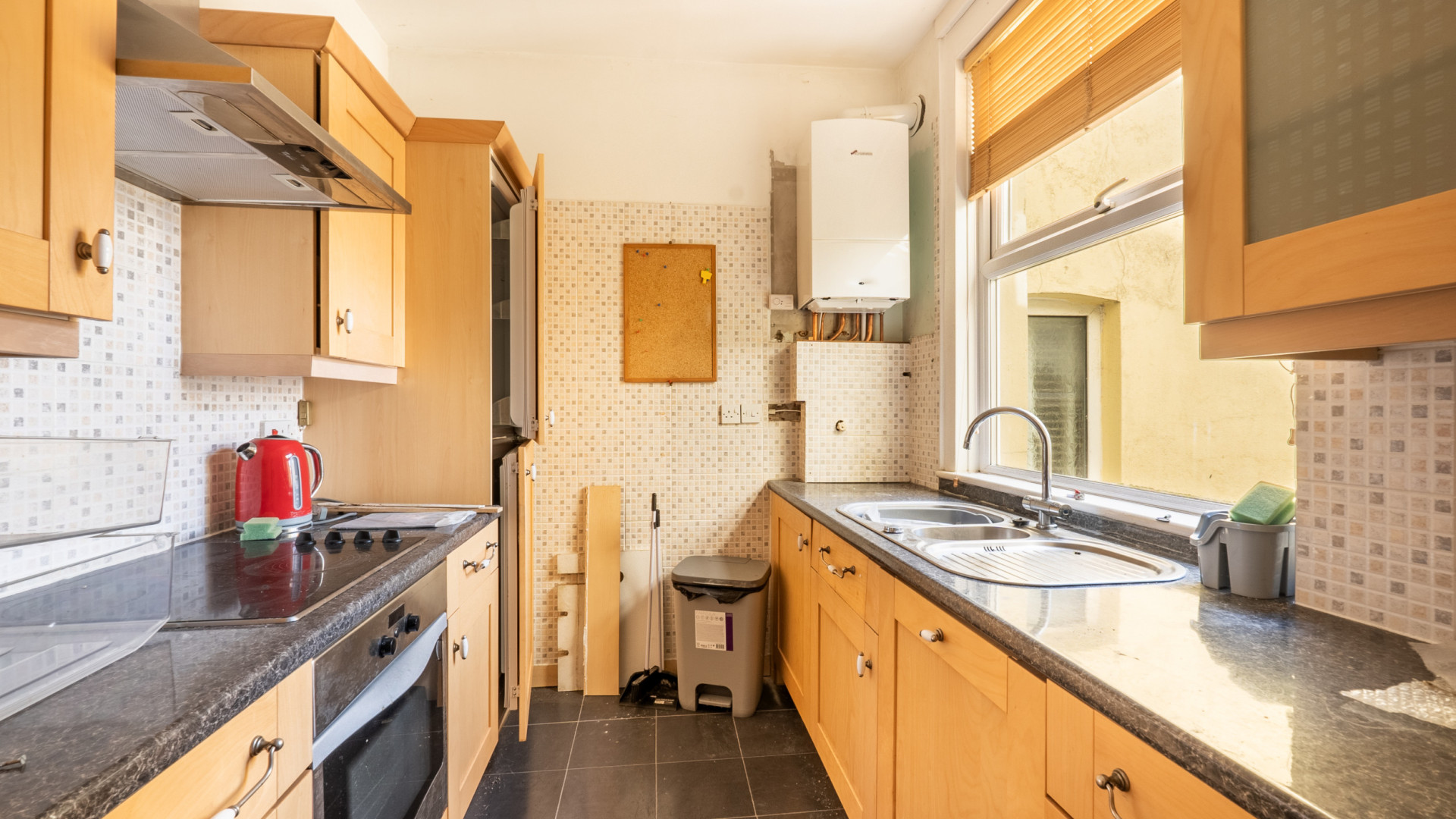 Apt. 2, 19 Royal Avenue West, Onchan, IM3 1HB. — Photo 4 of 10