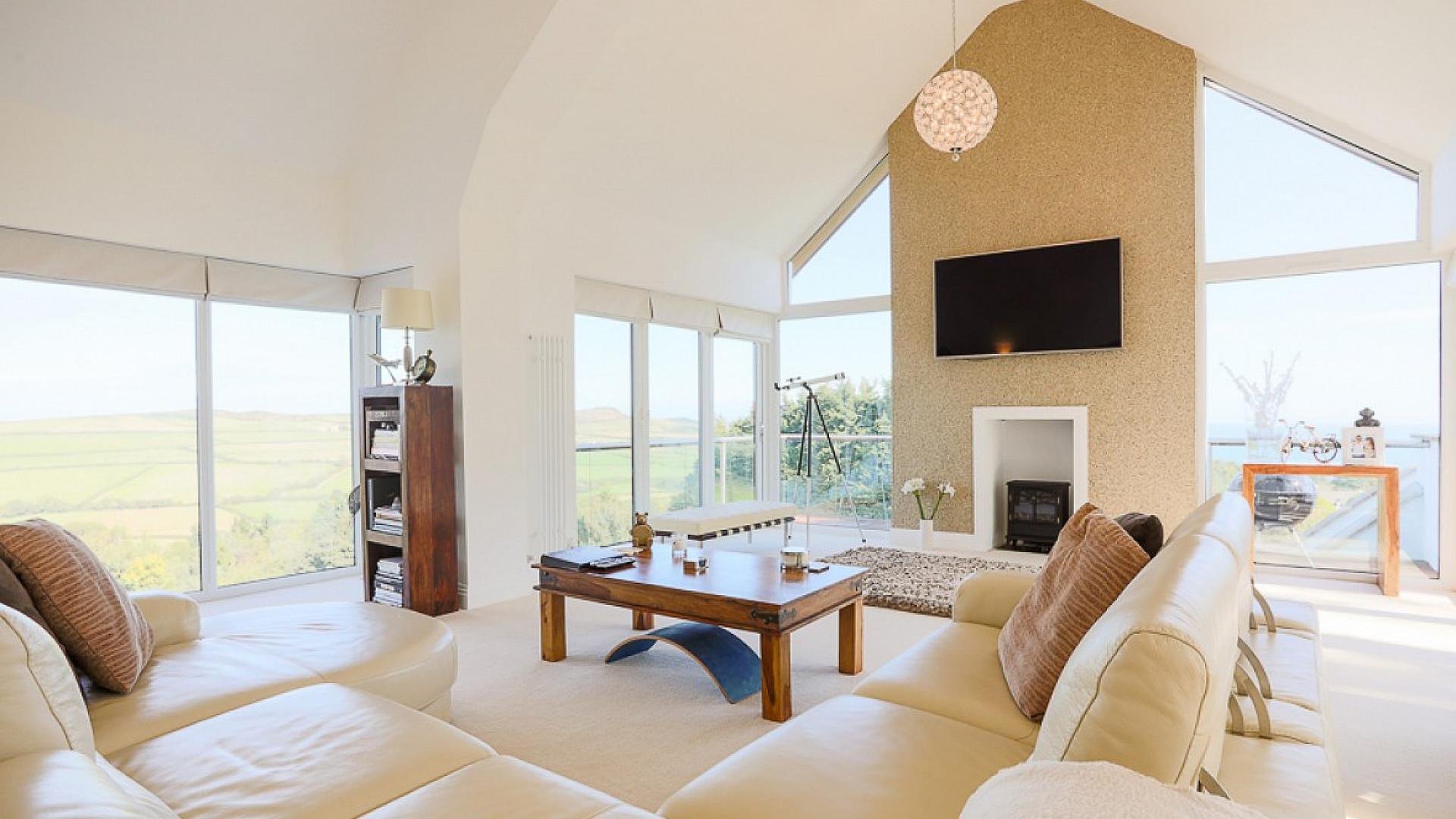 Modena View, Dreemskerry Road, Ballajora, Ramsey, IM7 1BL. — Photo 4 of 40