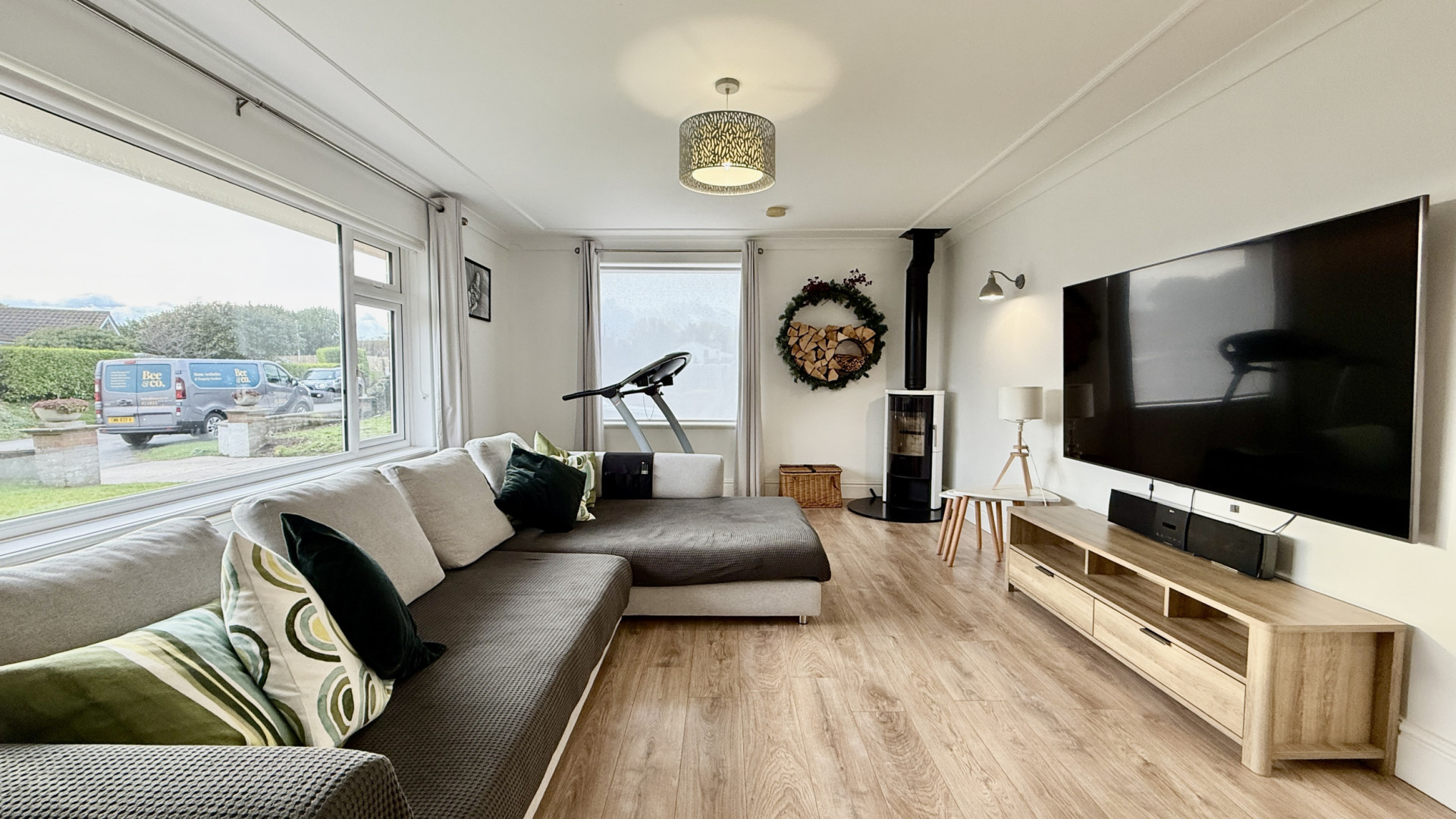 Hillview, Kiondroghad Road, Andreas, IM7 3EL. — Photo 2 of 25