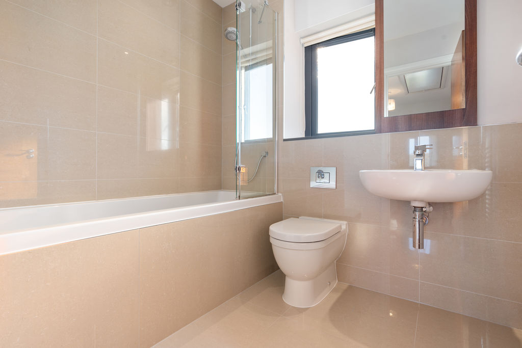 3 Cronk View Crescent, Ballakilley, Port Erin IM9 6DU. — Photo 5 of 18