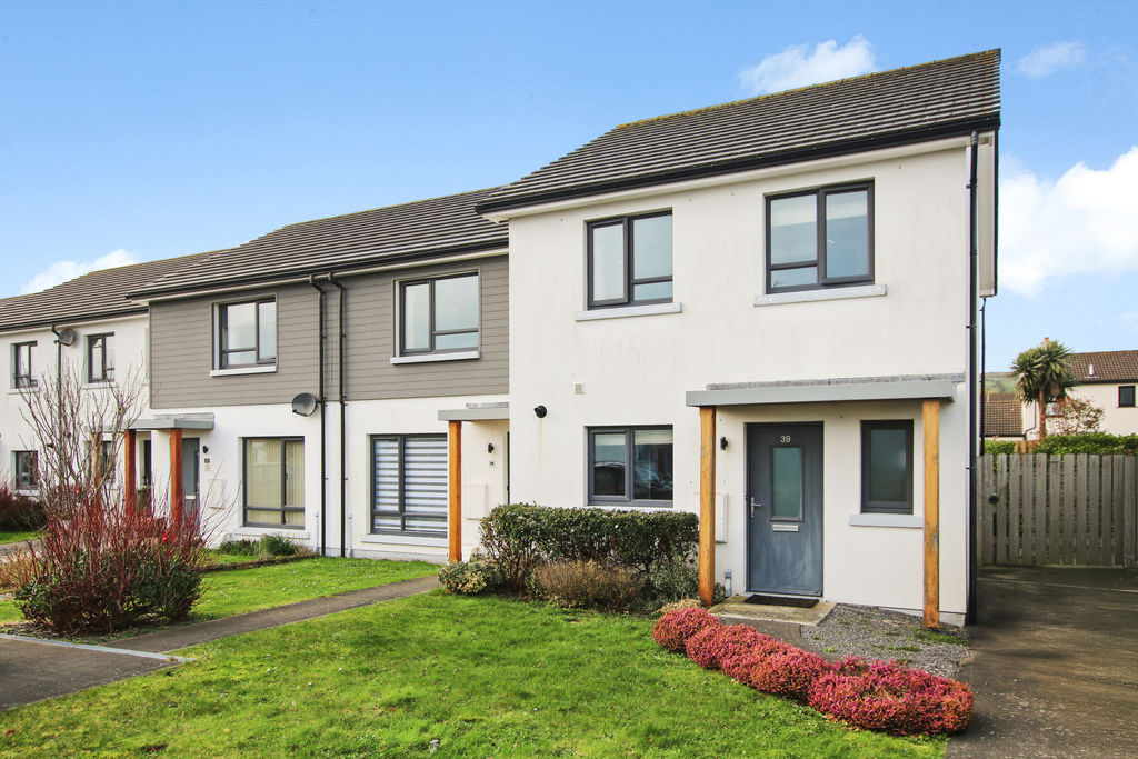 39 Cronk View Crescent, Ballakilley, Port Erin IM9 6DU. — Photo 1 of 35