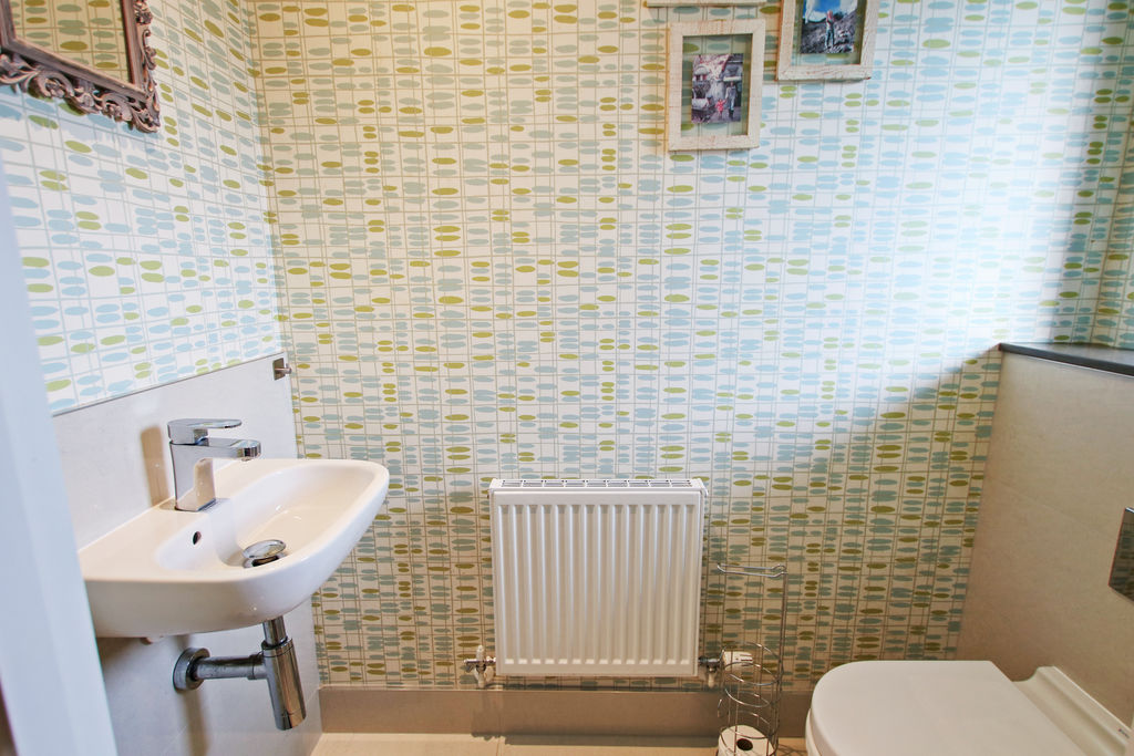 39 Cronk View Crescent, Ballakilley, Port Erin IM9 6DU. — Photo 3 of 35