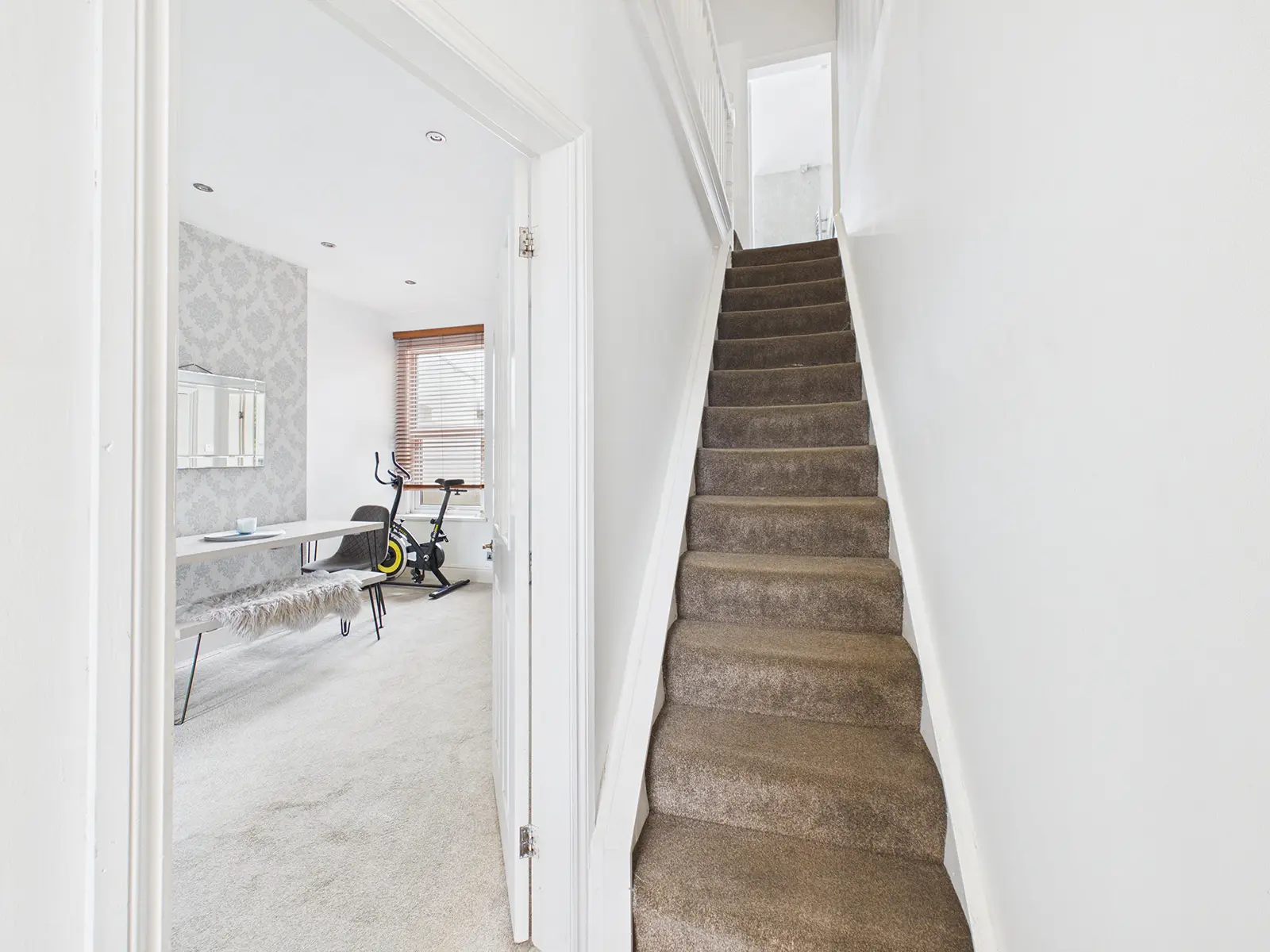 36 Hildesley Road, Douglas, Isle Of Man, Isle Of Man, IM2 5AY. — Photo 1 of 15