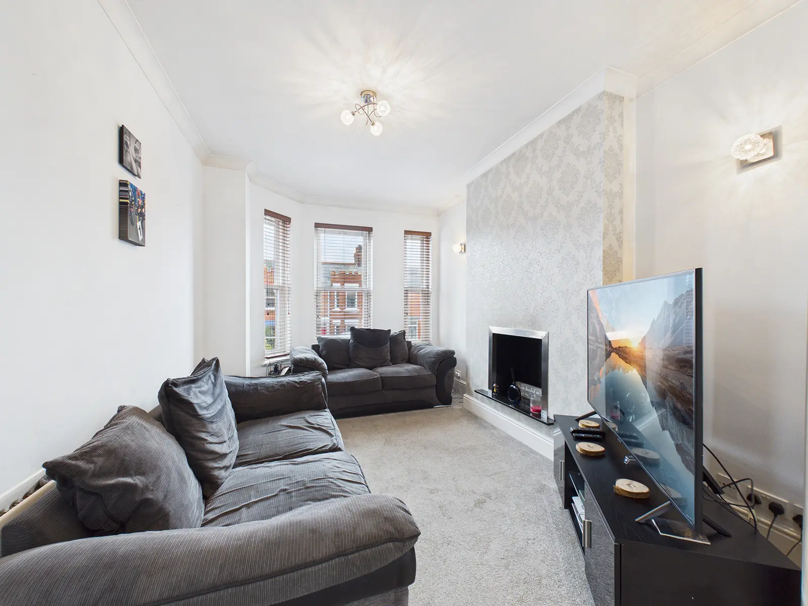 36 Hildesley Road, Douglas, Isle Of Man, Isle Of Man, IM2 5AY. — Photo 4 of 15