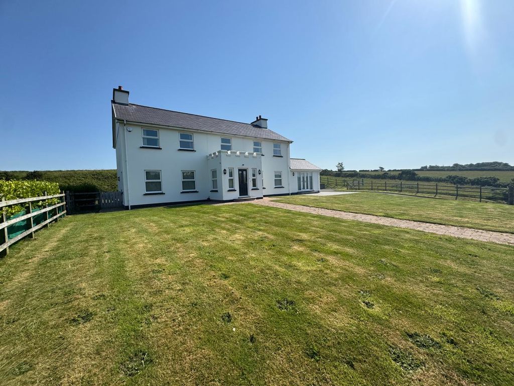 Lhoobs Road, Foxdale IM4 3JB. — Photo 1 of 45