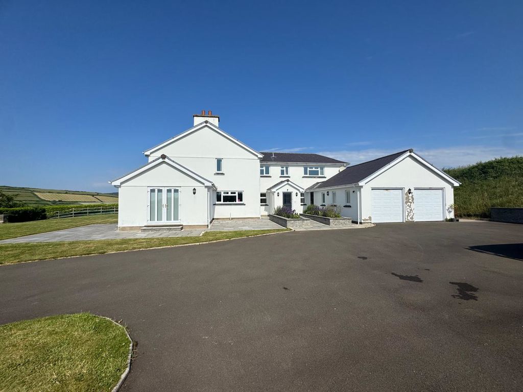 Lhoobs Road, Foxdale IM4 3JB. — Photo 4 of 45