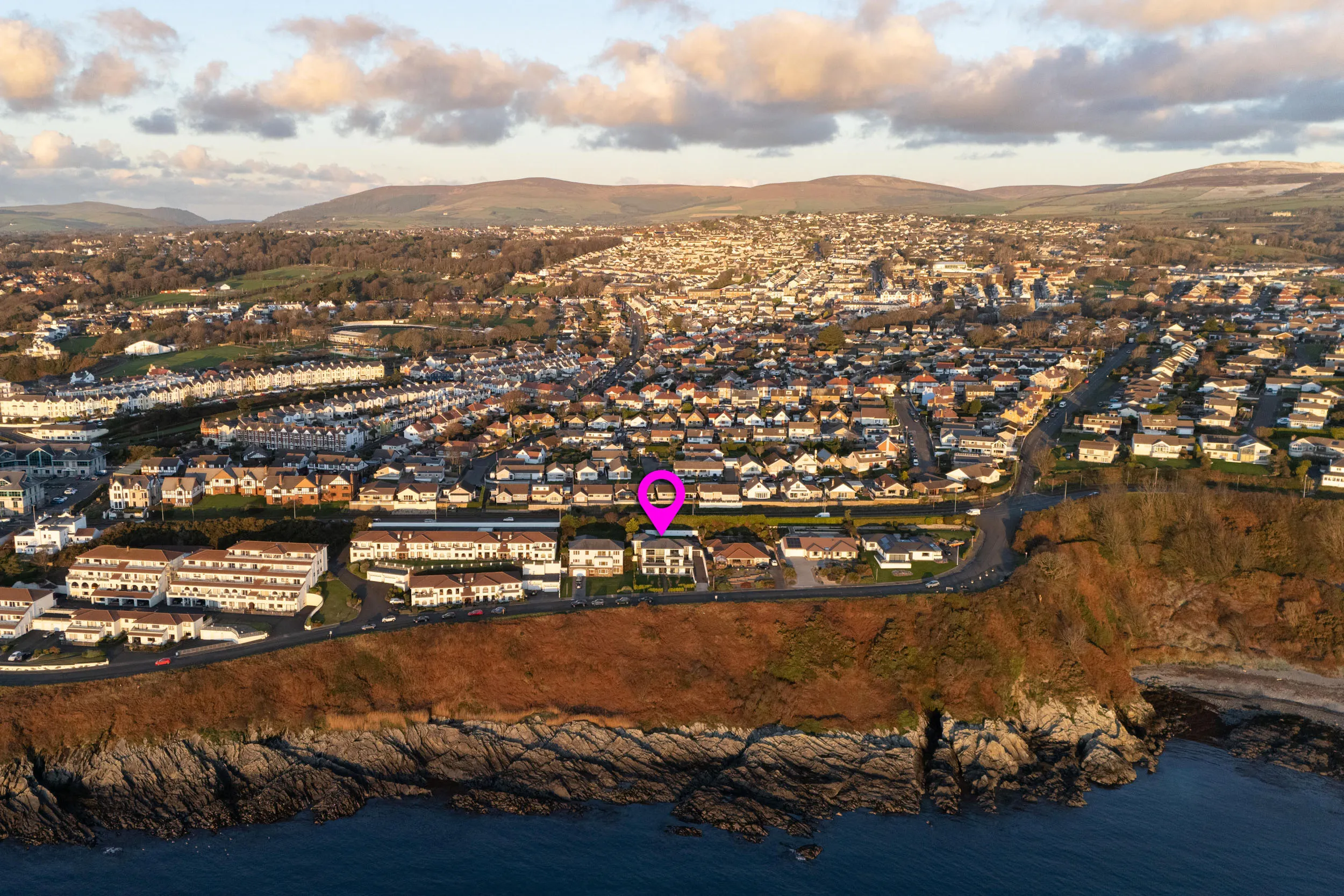 Sea Cliff, 46 Sea Cliff Road, Onchan. — Photo 4 of 5