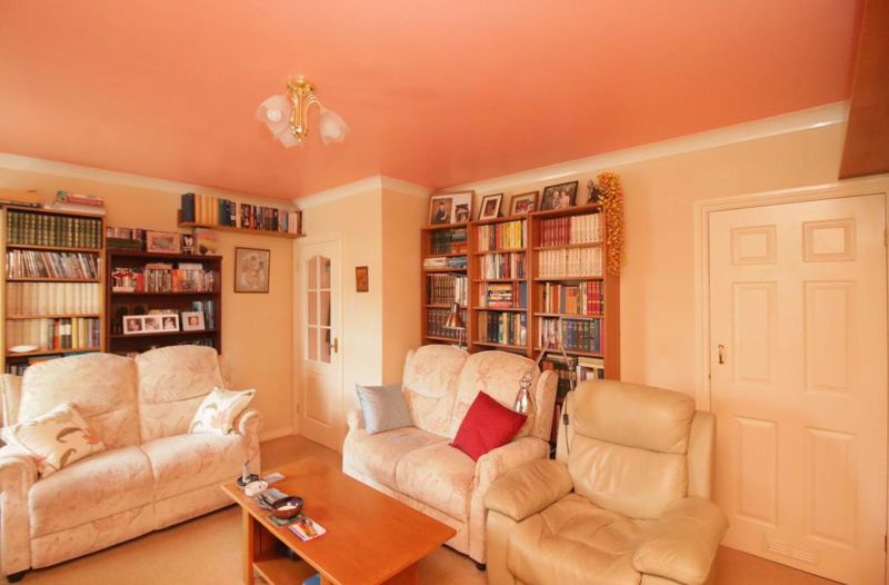 23 Balleigh Court, Ramsey IM8 3NQ. — Photo 2 of 21