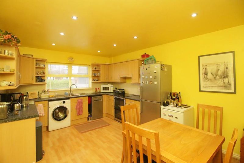 23 Balleigh Court, Ramsey IM8 3NQ. — Photo 4 of 21