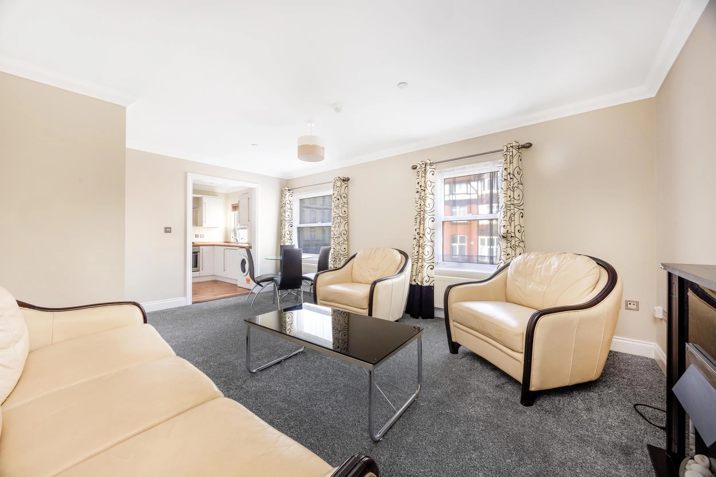 9 Rosewood Apartments, 10 Mona Drive, Douglas. — Photo 4 of 5