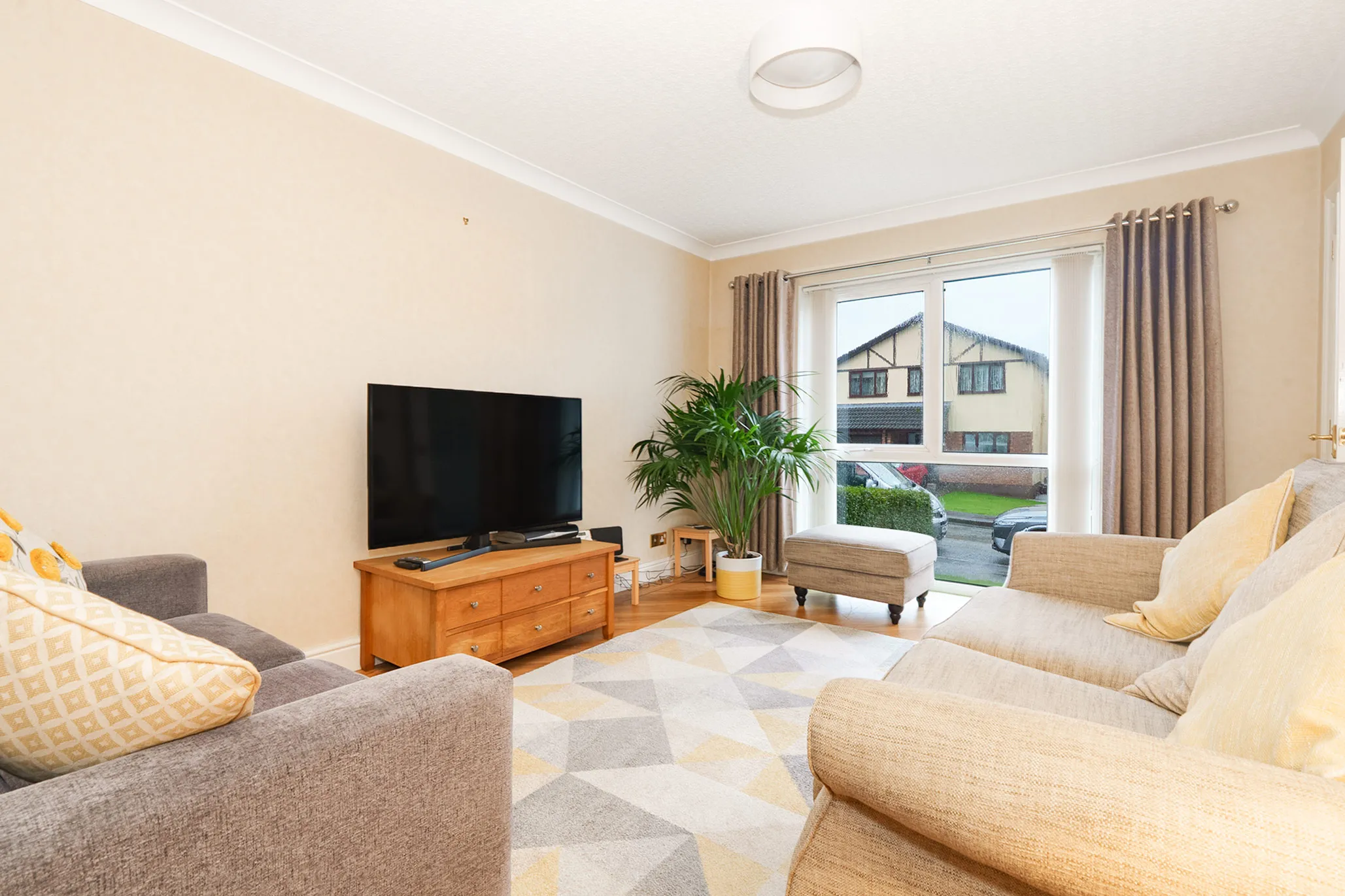 64 Derwent Drive, Onchan. — Photo 4 of 5